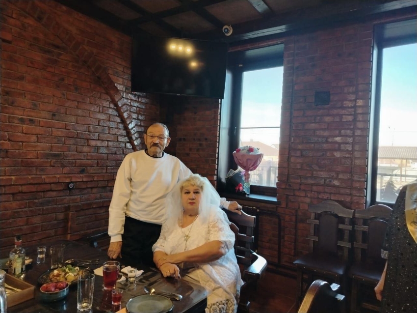 Три золотых пары: супруги из Краснокаменска отмечают верность семейной жизни